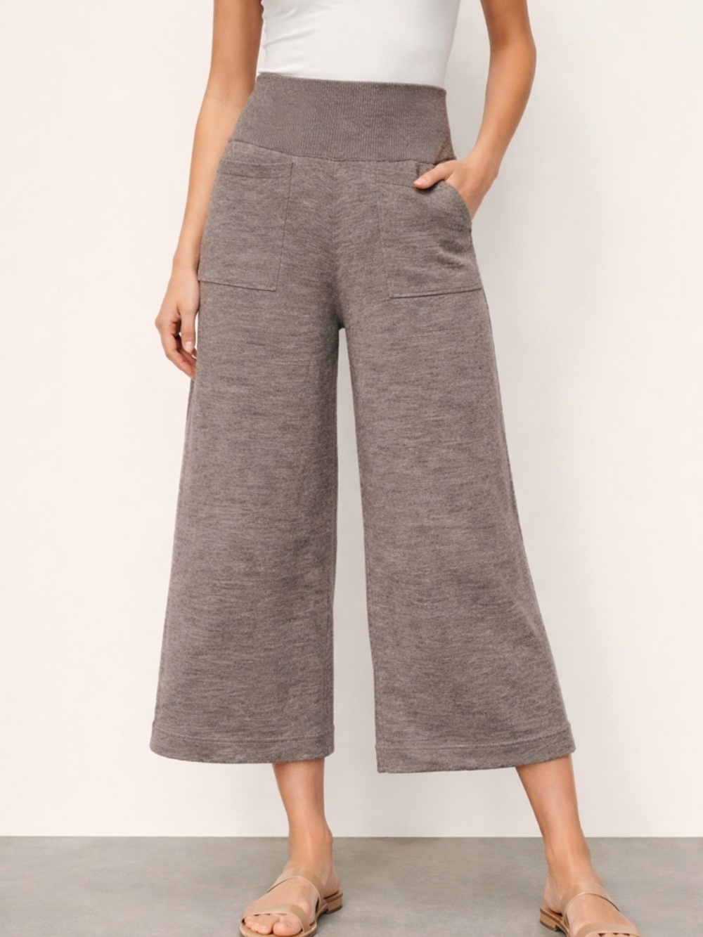 Wilfred Wool High-Rise cropped Wide-Leg Knit Pull-On Pants in Taupe